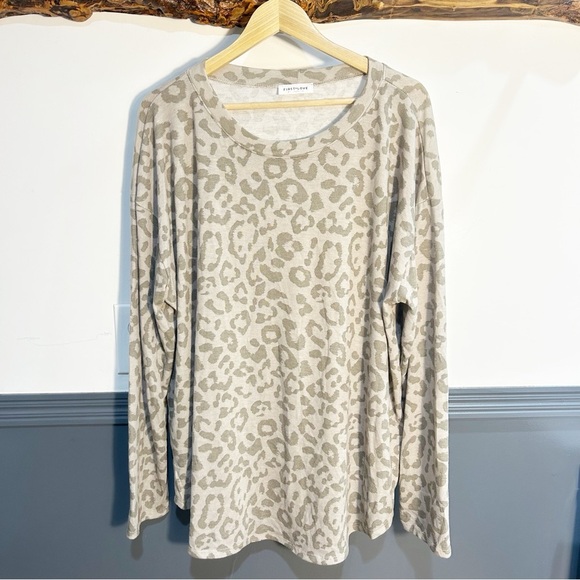 First Love Lightweight Leopard Plus Size Sweater - Picture 1 of 9